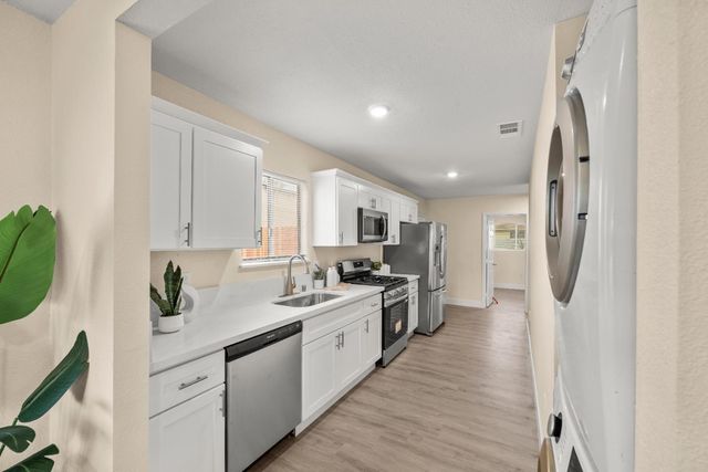 5817 Wilkinson St, Sacramento, CA 95824