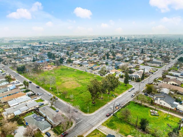 5817 Wilkinson St, Sacramento, CA 95824