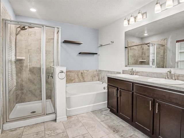 2488 BEGONIA STREET, Mascotte, FL 34753