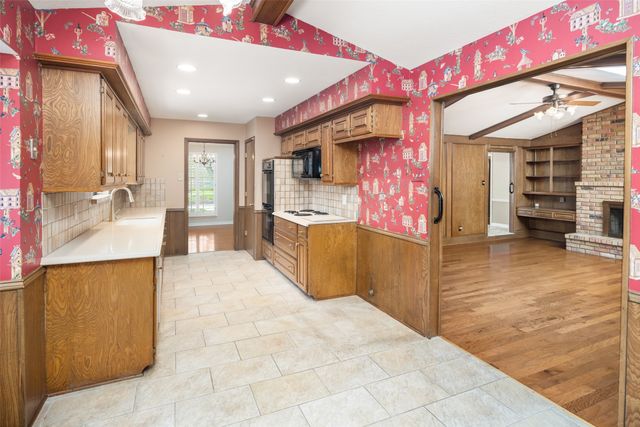 9329 Seagrove Drive, Dallas, TX 75243