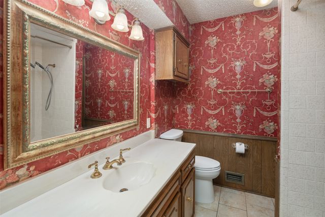 9329 Seagrove Drive, Dallas, TX 75243