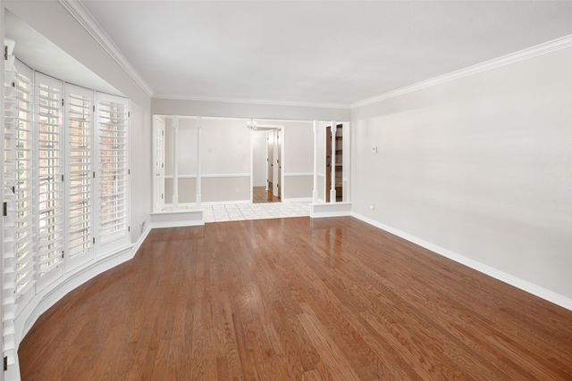 9329 Seagrove Drive, Dallas, TX 75243