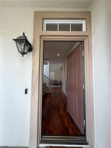 65 Danbury, Irvine, CA 92618