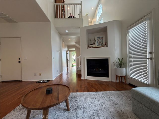 65 Danbury, Irvine, CA 92618