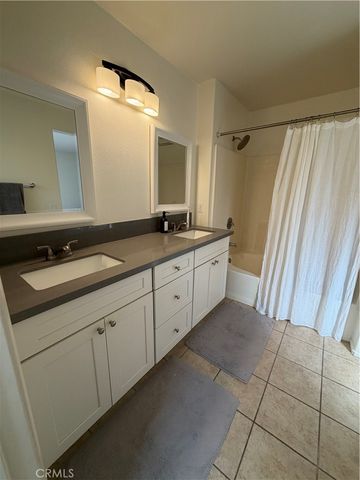 65 Danbury, Irvine, CA 92618