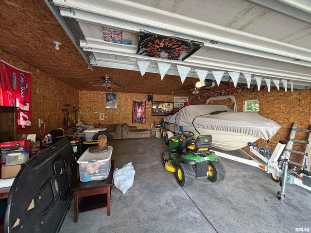 1310 W FRANKLIN Street, Taylorville, IL 62568