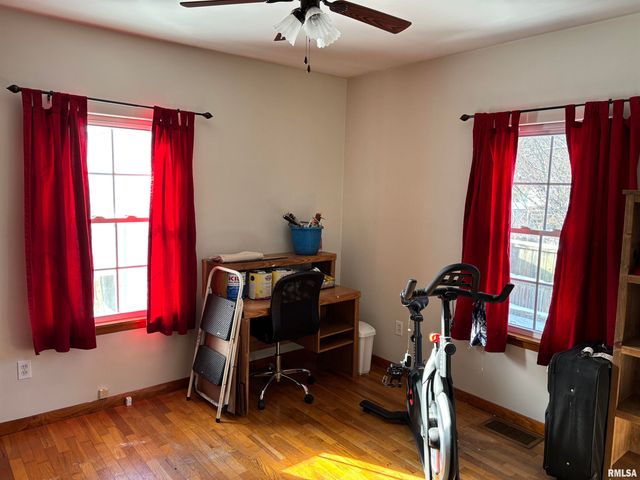 1310 W FRANKLIN Street, Taylorville, IL 62568