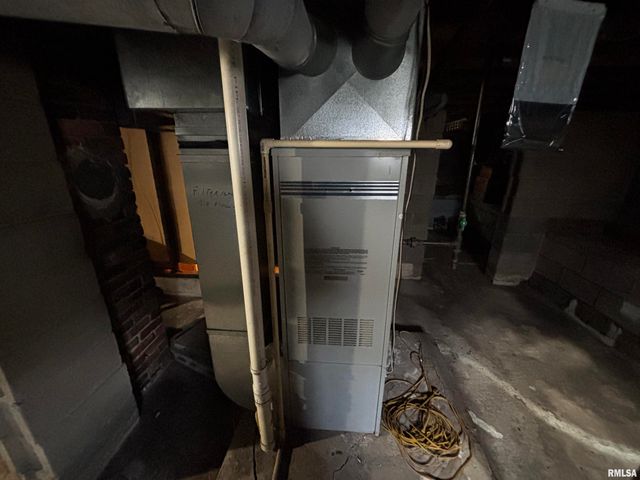 1310 W FRANKLIN Street, Taylorville, IL 62568