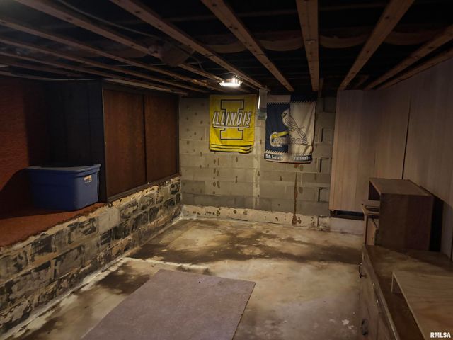 1310 W FRANKLIN Street, Taylorville, IL 62568