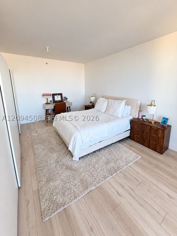 253 NE 2nd St 3307, Miami, FL 33132