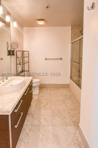 253 NE 2nd St 3307, Miami, FL 33132