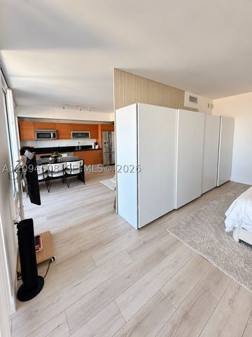 253 NE 2nd St 3307, Miami, FL 33132