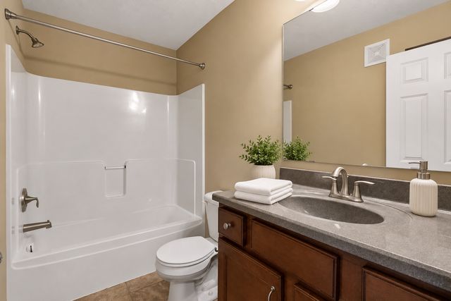 10002 Gentian Drive, Eden Prairie, MN 55347