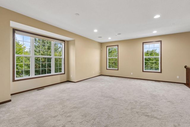 10002 Gentian Drive, Eden Prairie, MN 55347