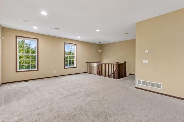 10002 Gentian Drive, Eden Prairie, MN 55347