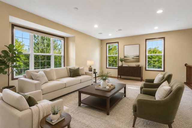 10002 Gentian Drive, Eden Prairie, MN 55347