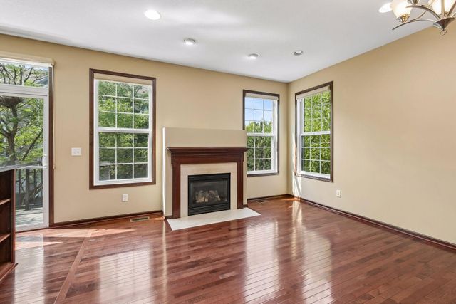 10002 Gentian Drive, Eden Prairie, MN 55347