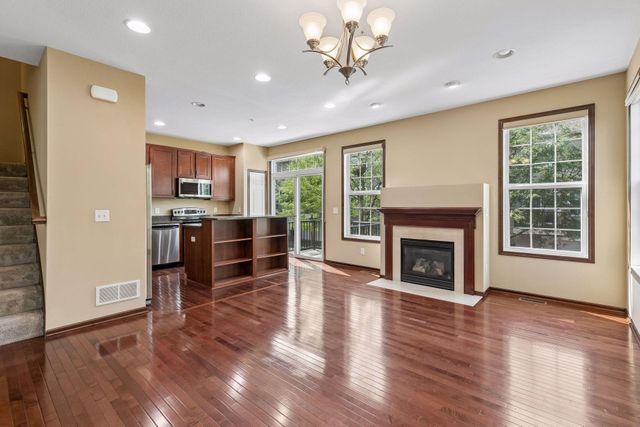 10002 Gentian Drive, Eden Prairie, MN 55347