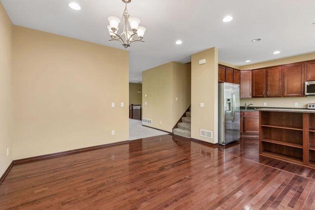 10002 Gentian Drive, Eden Prairie, MN 55347