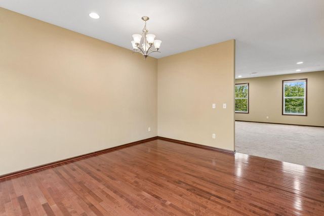 10002 Gentian Drive, Eden Prairie, MN 55347