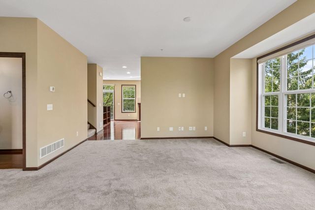 10002 Gentian Drive, Eden Prairie, MN 55347
