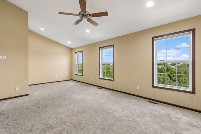 10002 Gentian Drive, Eden Prairie, MN 55347