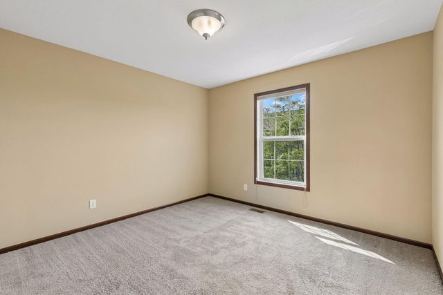 10002 Gentian Drive, Eden Prairie, MN 55347
