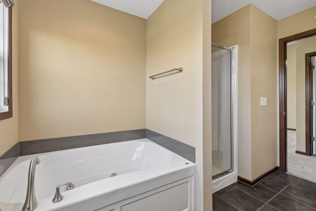 10002 Gentian Drive, Eden Prairie, MN 55347