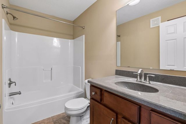 10002 Gentian Drive, Eden Prairie, MN 55347