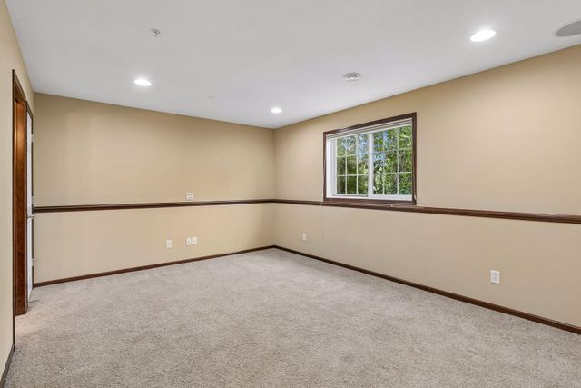 10002 Gentian Drive, Eden Prairie, MN 55347