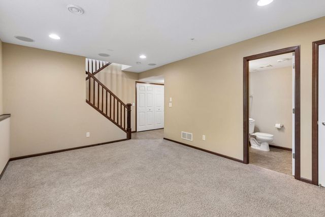 10002 Gentian Drive, Eden Prairie, MN 55347