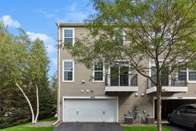 10002 Gentian Drive, Eden Prairie, MN 55347
