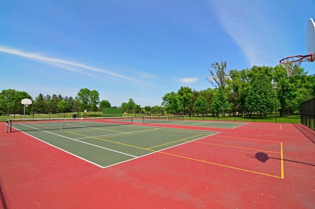 10002 Gentian Drive, Eden Prairie, MN 55347