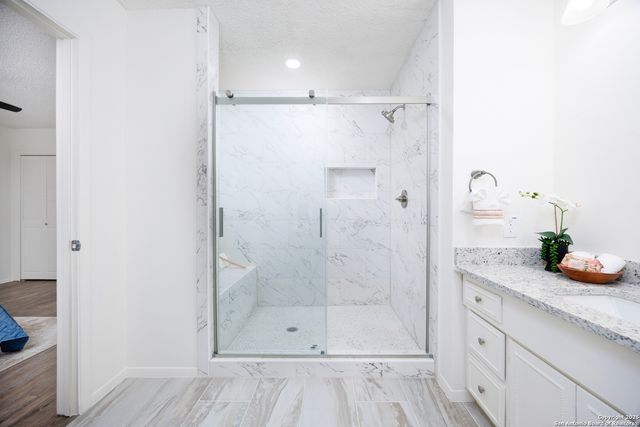 103 Madrid, Universal City, TX 78148