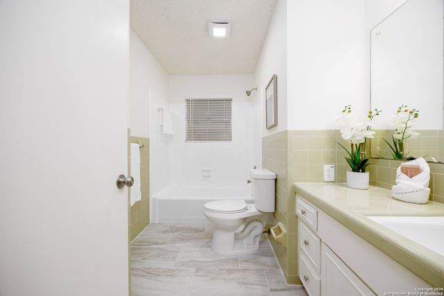 103 Madrid, Universal City, TX 78148