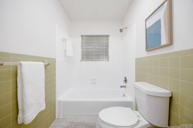 103 Madrid, Universal City, TX 78148
