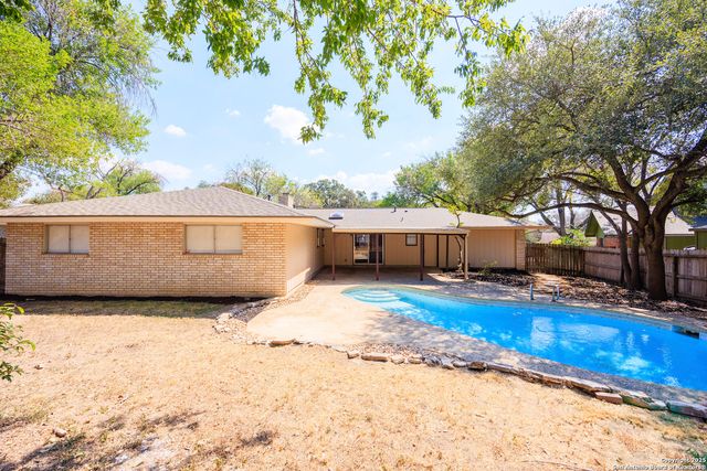 103 Madrid, Universal City, TX 78148