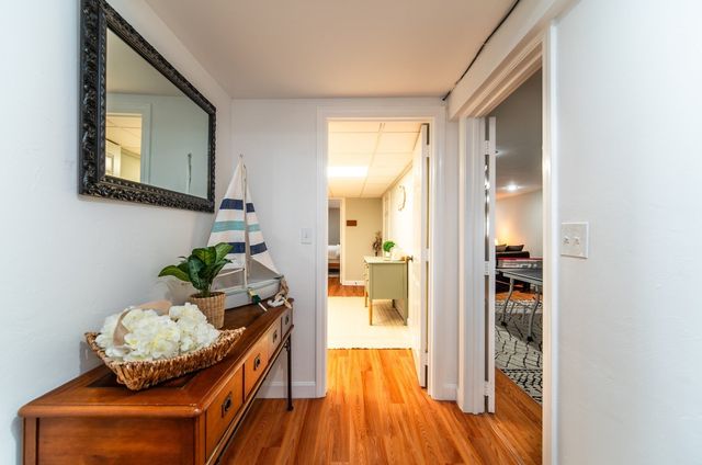 945 Santuit Newtown Rd, Barnstable, MA 02648