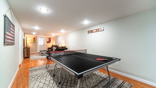 945 Santuit Newtown Rd, Barnstable, MA 02648