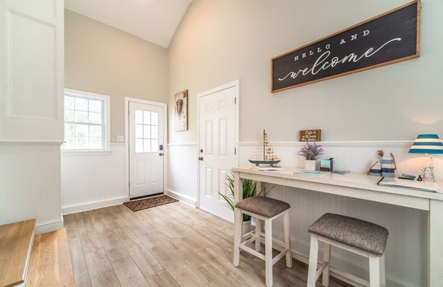945 Santuit Newtown Rd, Barnstable, MA 02648