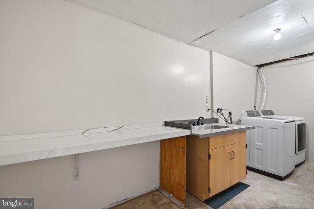 8336 CLAREMONT WOODS DR, Alexandria, VA 22309