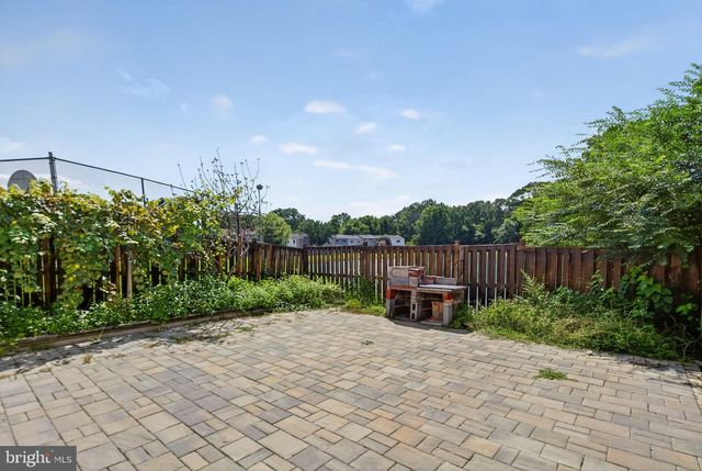 8336 CLAREMONT WOODS DR, Alexandria, VA 22309