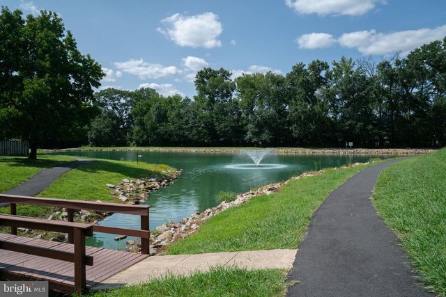 8336 CLAREMONT WOODS DR, Alexandria, VA 22309