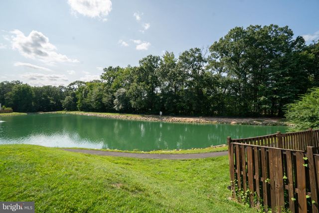 8336 CLAREMONT WOODS DR, Alexandria, VA 22309