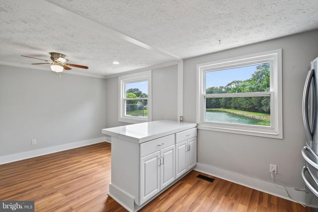 8336 CLAREMONT WOODS DR, Alexandria, VA 22309