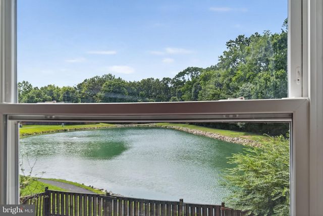 8336 CLAREMONT WOODS DR, Alexandria, VA 22309