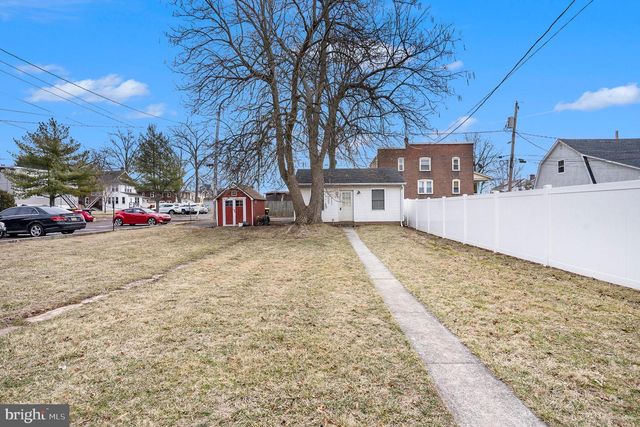 515 N BROAD ST, Lansdale, PA 19446