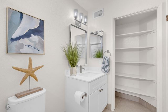 337 337 Chris Common 111, Livermore, CA 94550