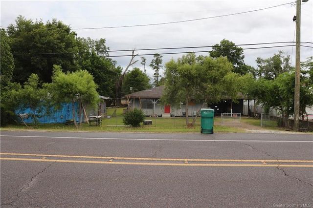 2705 E Napoleon Street, Sulphur, LA 70663