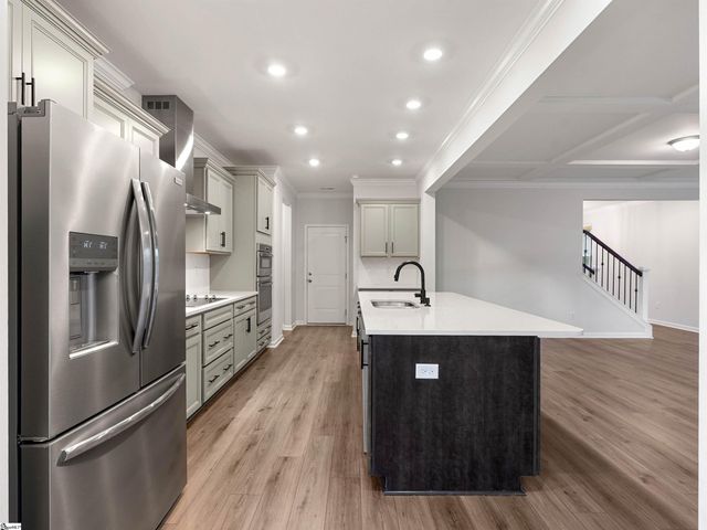 4135 Crest Ridge Lane, Boiling Springs, SC 29316